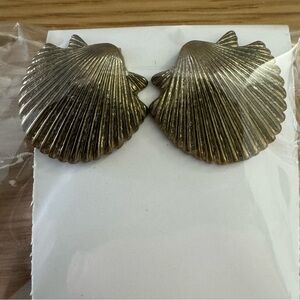 Gold Shell Earrings